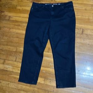 Avenue denim straight leg 22A Dark wash jeans